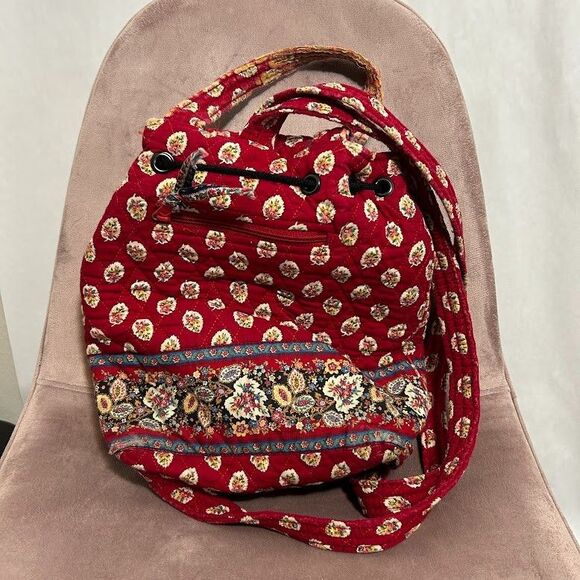 VTG Vera Bradley Drawstring Quilted Backpack Red Paisley Goji Berry Purse Small - Picture 3 of 13